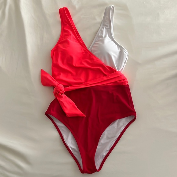 Cupshe Other - Cupshe Womens One Piece, Tie waist, size Medium.